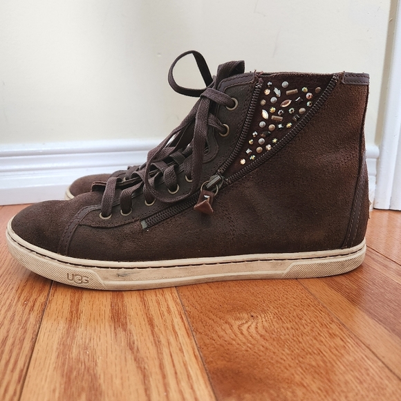 Ugg High Top Sneakers, US9 - Picture 6 of 12